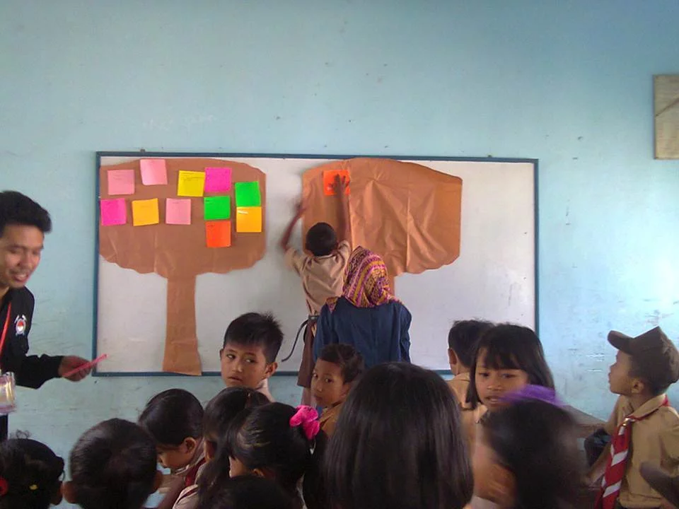 Ada Pohon Impian di Kalisaleh, Siswa SD Rebutan Tempel Cita-cita
