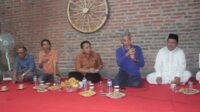 Gubernur Jawa Tengah, Ganjar Pranowo saat Diskusi dengan Warga, Bertempat di Kantor Redaksi Mediakita Pada Minggu Malam 11 September 2016