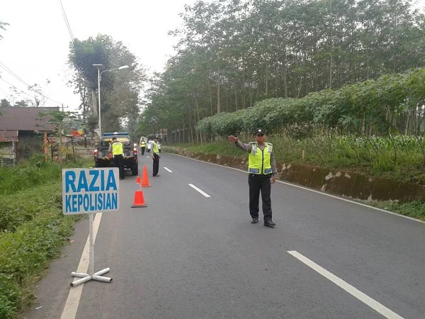 Razia Polisi di Gili Tugel, Sasar Narkoba, Sajam dan Handak