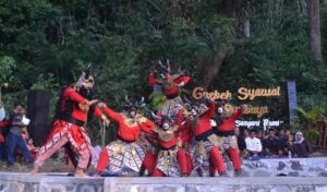 Sejumlah Warga Pemalang Teriak Histeris Saat Ganjar Pranowo Telekonfrence Acara Gelegar Budaya