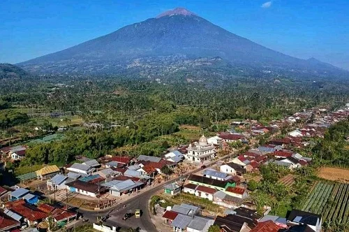 Sejarah : Asal-Usul Nama Desa Gombong, Kecamatan Belik, Kabupaten pemalang