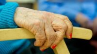 Semangat ! Nenek Berusia 81 Tahun Pemalang Ini Sembuh dari Corona