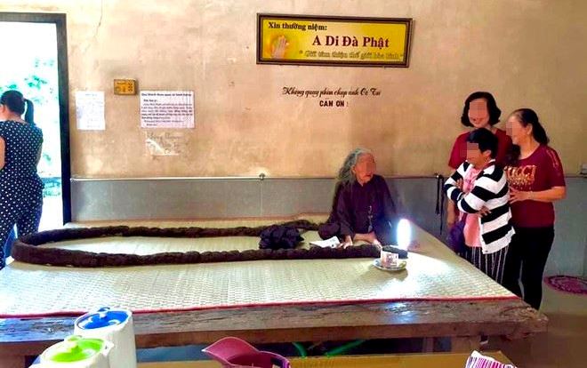 Tidak Potong dan Keramas 64 Tahun, Nenek Ini Rambutnya Gimbal 6 Meter Seperti Ular