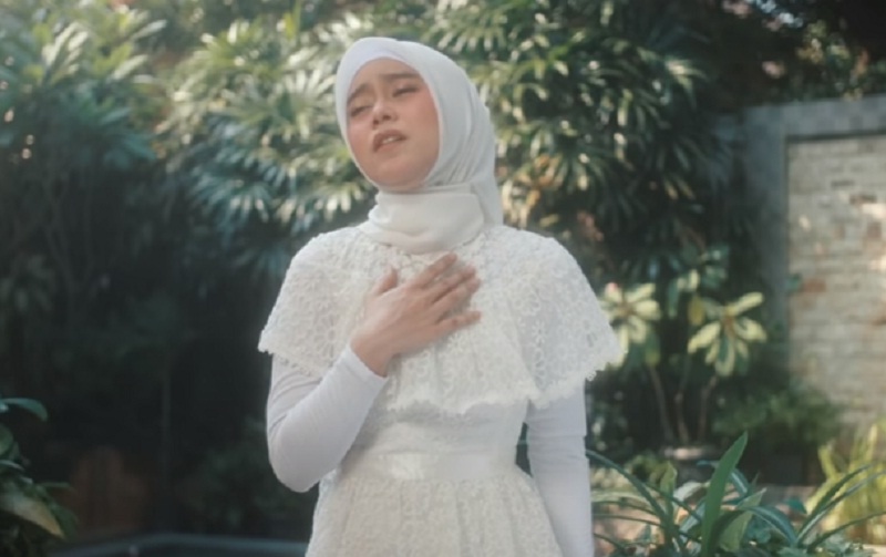 Trending di YouTube Indonesia, Lagu "Kulepas Dengan Ikhlas" Lesti Kejora Bikin Trenyuh
