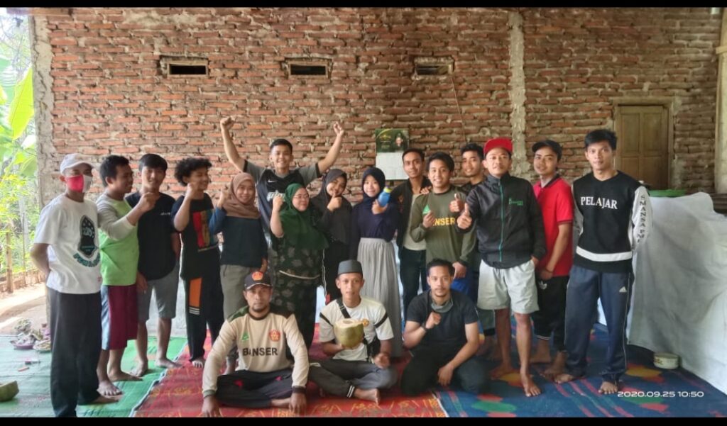 Gotong Royong Dan Kerja Bakti Isi Hari Libur