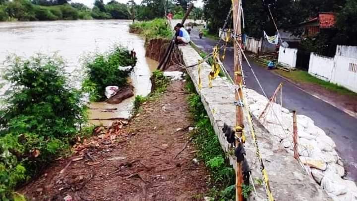 Tanggul Kali Cisanggarung Kritis, Banjir Menunggu Waktu