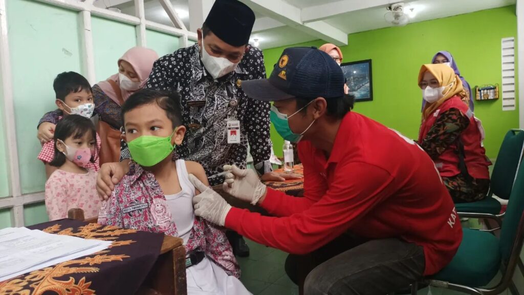 PMI Kabupaten Semarang Dukung Percepatan Vaksinasi Anak Sekolah