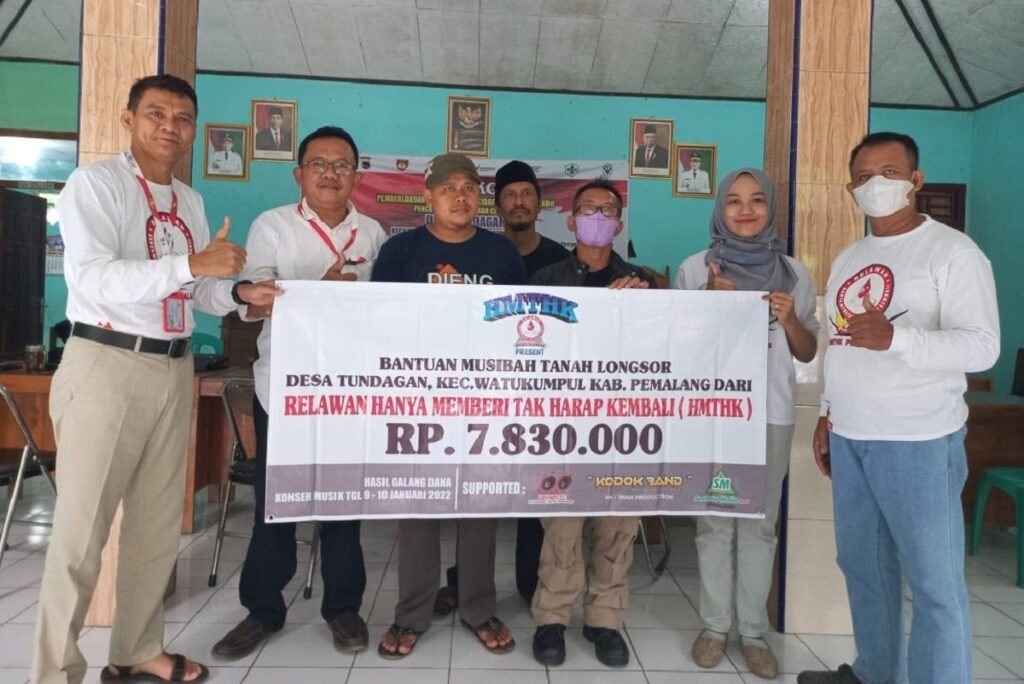 Bencana Tanah Longsor di Watukumpul Sisakan Persoalan, HMTHK Salurkan Bantuan
