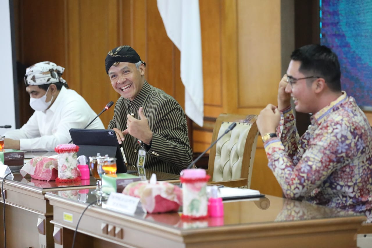Gubernur Jawa Tengah Ganjar Pranowo dan Wakil Gubernur Taj Yasin Maimoen mendapat apresiasi dari Kementerian Investasi/Badan Koordinasi Penanaman Modal (BKPM). FILE/MEDIAKITA