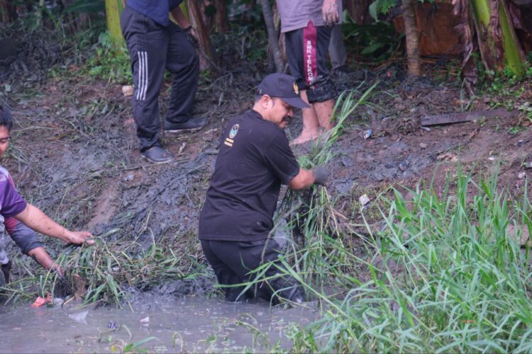 Bupati Khususkan Jumat Pagi untuk Bersih-bersih