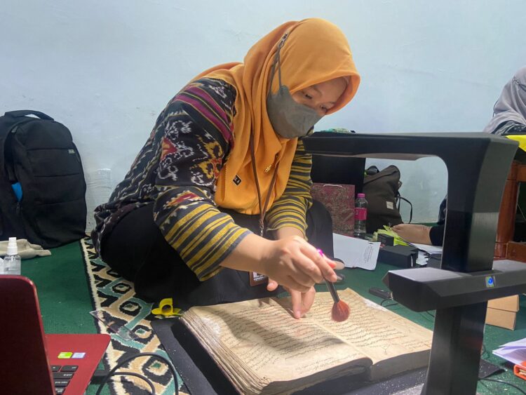 Digitalisasi Naskah Kuno di Pemalang, Ada Kitab Tahun 1700