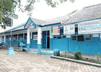 Tanpa Bangku dan Meja, Murid SDN 4 Tegalmlati Belajar Lesehan