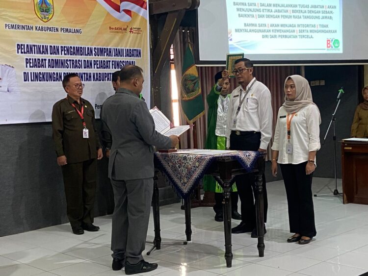 30 Pejabat Pemkab Pemalang Dimutasi, Bupati: Warming Up